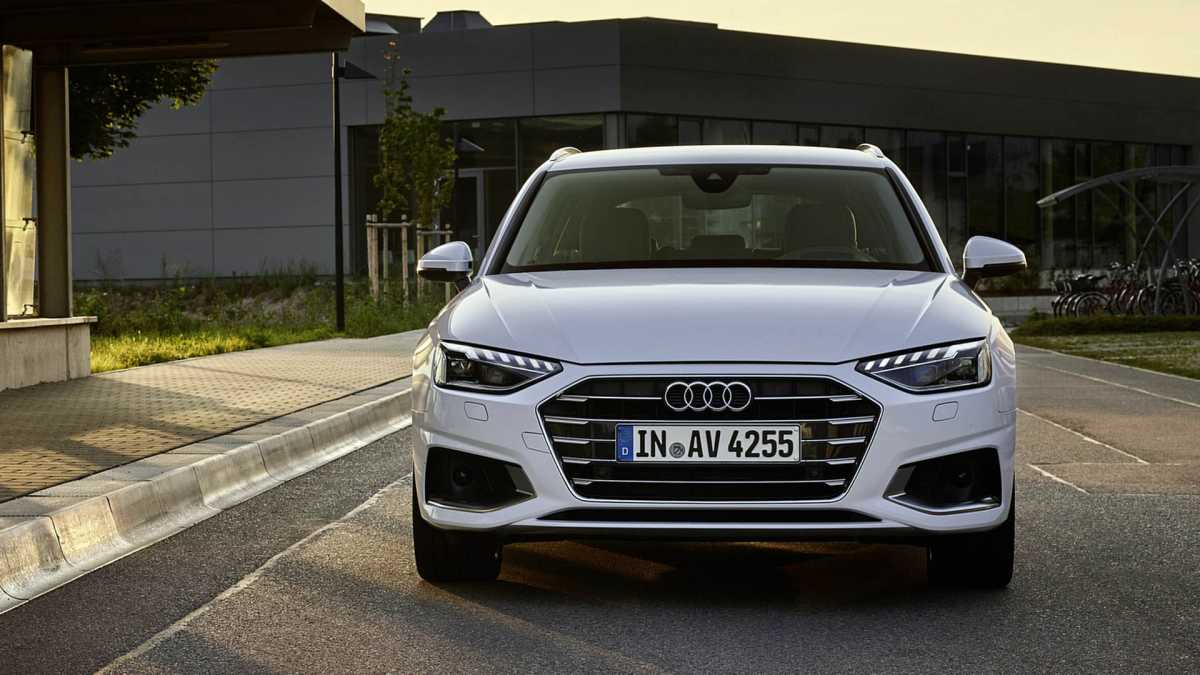 Audi: Με συμβατικούς και ηλεκτρικούς κινητήρες η νέα γενιά A4