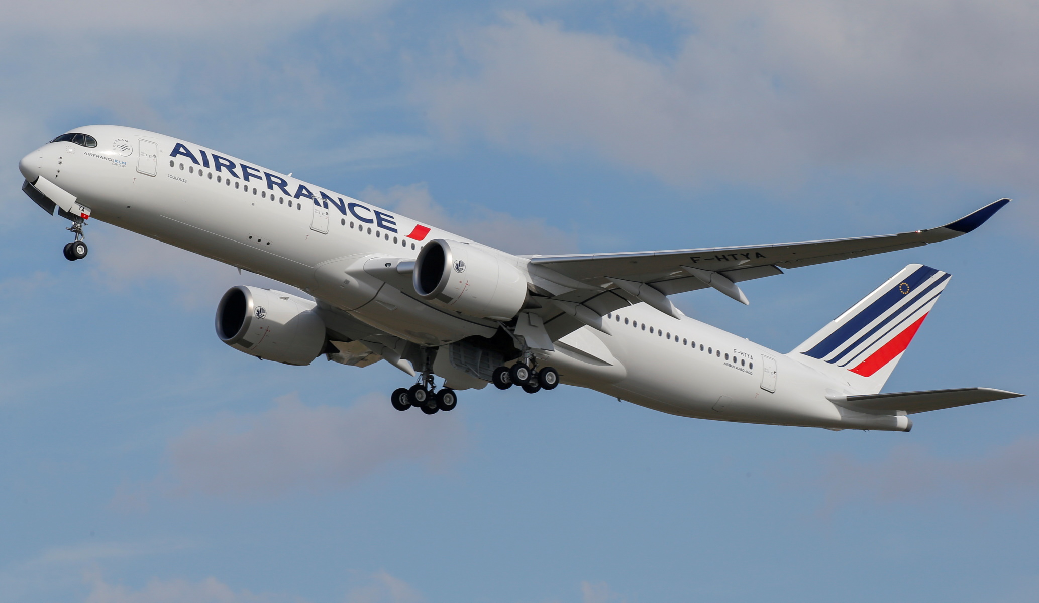 Γαλλία: Σε δίκη Air France και Airbus για την αεροπορική τραγωδία της πτήσης Ρίο – Παρίσι το 2009 (video)