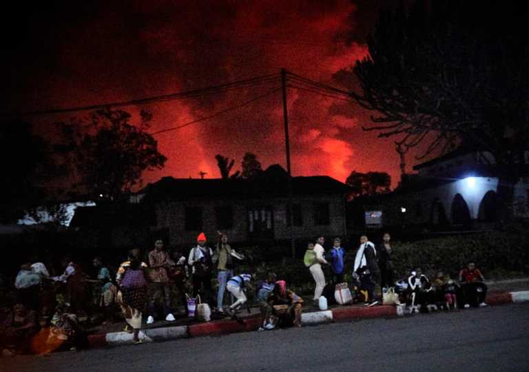 Κονγκό: Πανικός από την έκρηξη του ηφαιστείου Νιραγκόνγκο – Φεύγουν για την Ρουάντα οι κάτοικοι