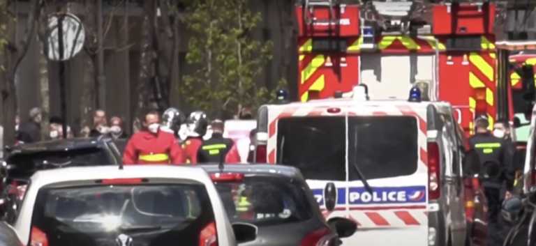 Ανθρωποκυνηγητό στη Γαλλία για να βρεθεί ο πρώην στρατιωτικός που άνοιξε πυρ κατά αστυνομικών - Είναι οπλισμένος σαν «αστακός» (video)