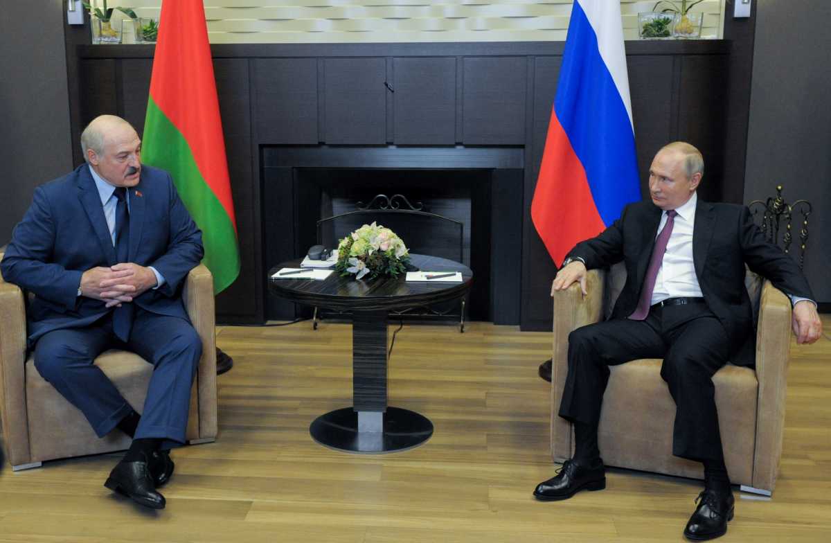 Ακόμη πιο κοντά στην «αγκαλιά» Πούτιν η Λευκορωσία