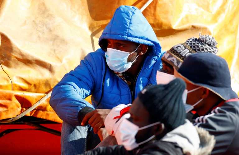 Μεσόγειος: Περισσότεροι από 600 μετανάστες διασώθηκαν ανοικτά της Λιβύης