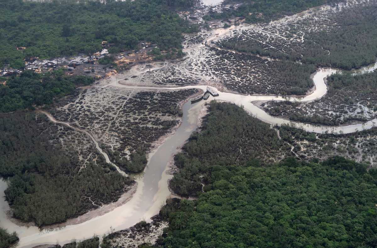 FILE PHOTO: An overview of the Niger delta where signs of oil spills can be seen in the water in Port Harcourt, Nigeria, August 1, 2018. REUTERS