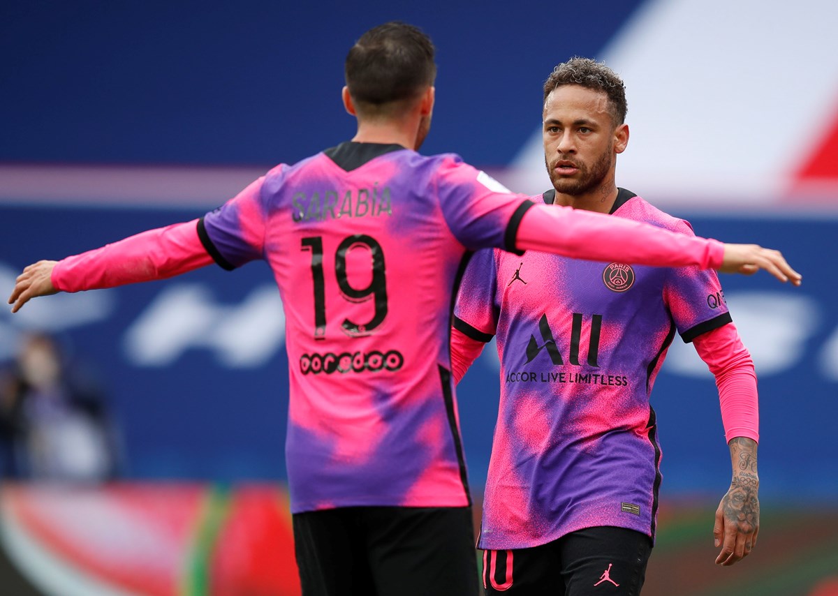 Soccer Football - Ligue 1 - Paris St Germain v RC Lens - Parc des Princes, Paris, France - May 1, 2021 Paris St Germain's Neymar celebrates scoring their first goal with Pablo Sarabia REUTERS
