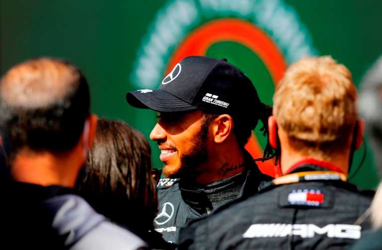Formula 1: Ο Λιούις Χάμιλτον υπέγραψε μέχρι το 2023 στη Mercedes