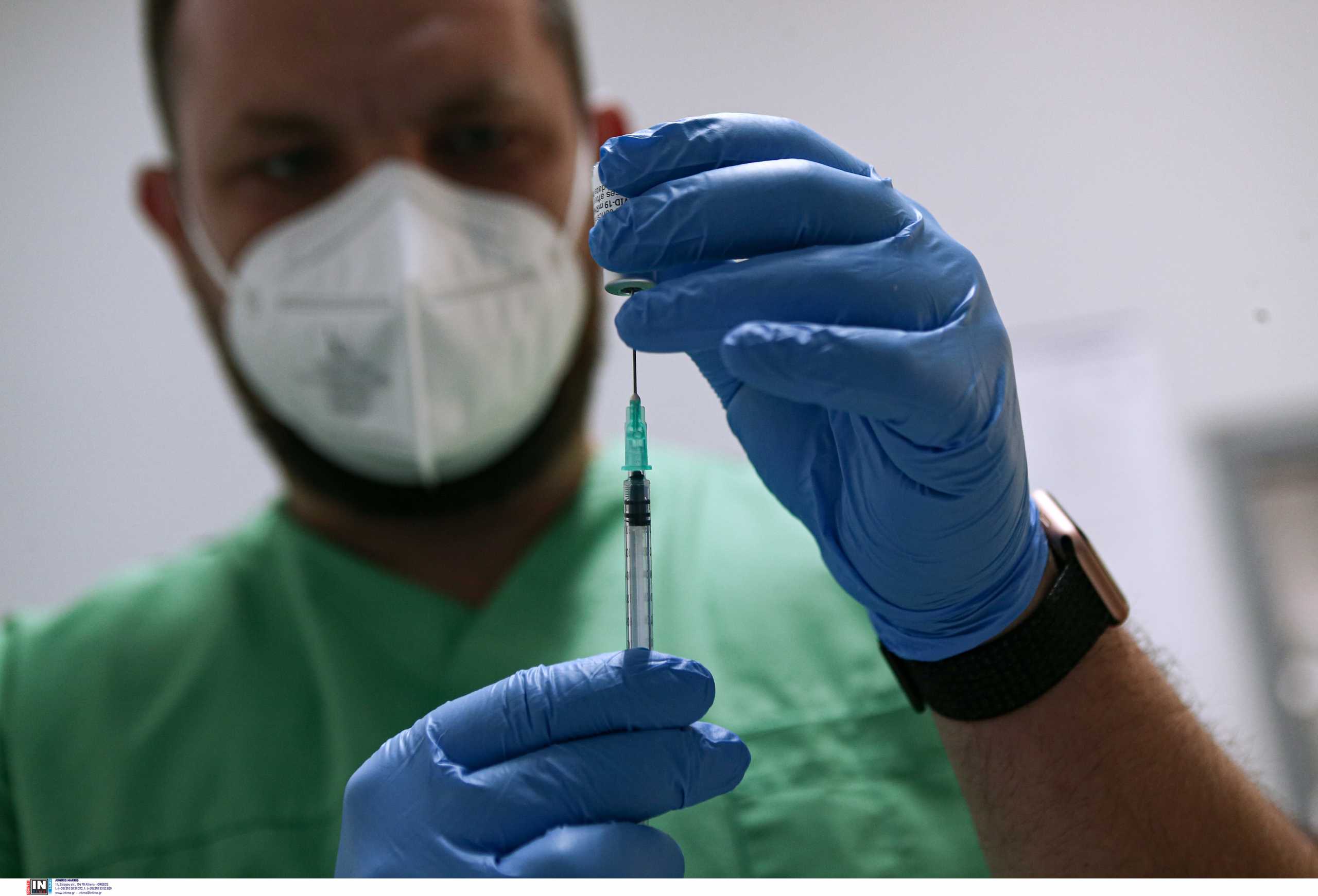 Κορονοϊός: Γιατί δεν εμβολιάζονται οι Έλληνες υγειονομικοί – Λήγουν τα πιστοποιητικά νόσησης για 4.000