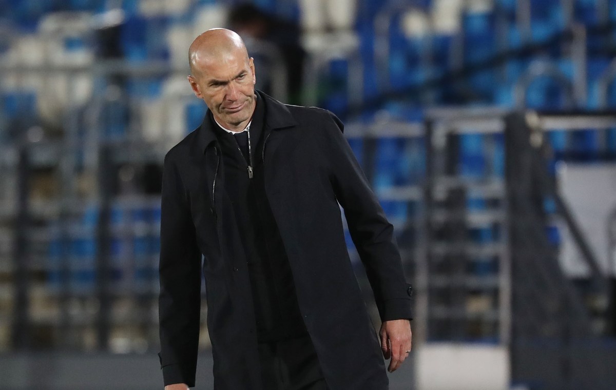 Soccer Football - La Liga Santander - Real Madrid v Sevilla - Estadio Alfredo Di Stefano, Madrid, Spain - May 9, 2021 Real Madrid coach Zinedine Zidane during the match REUTERS