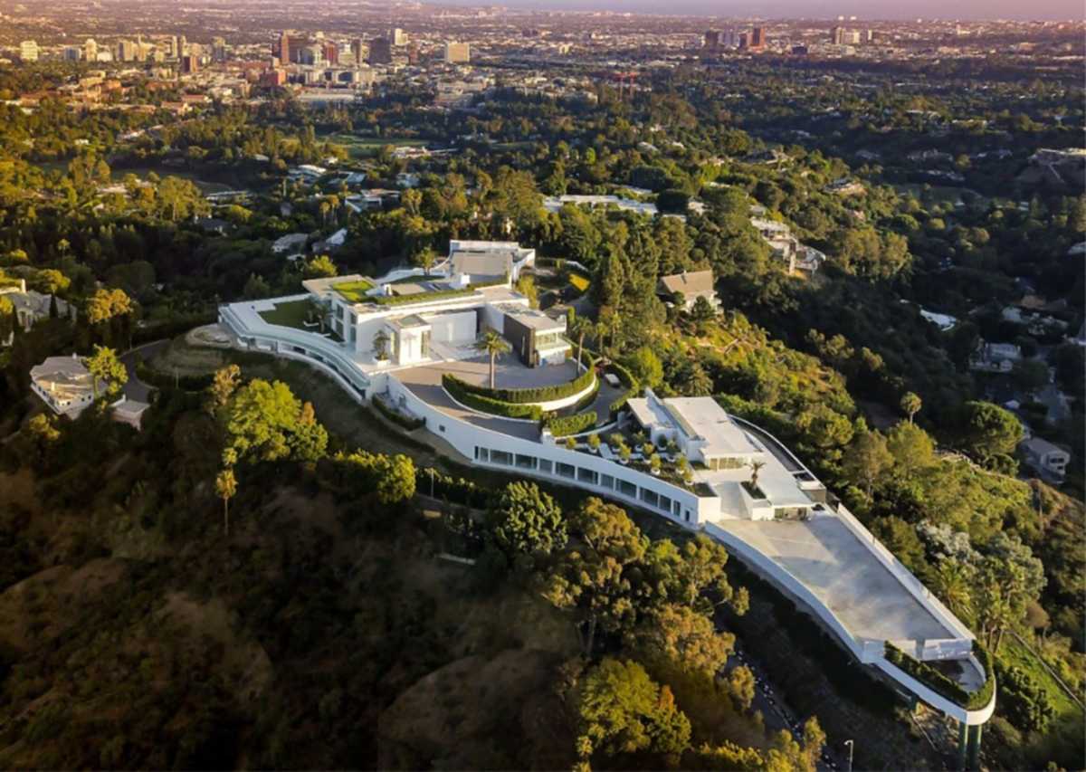 Μέσα στο μεγαλύτερο και πιο ακριβό σπίτι στην Αμερική – Κοστίζει 500 εκατ. δολάρια