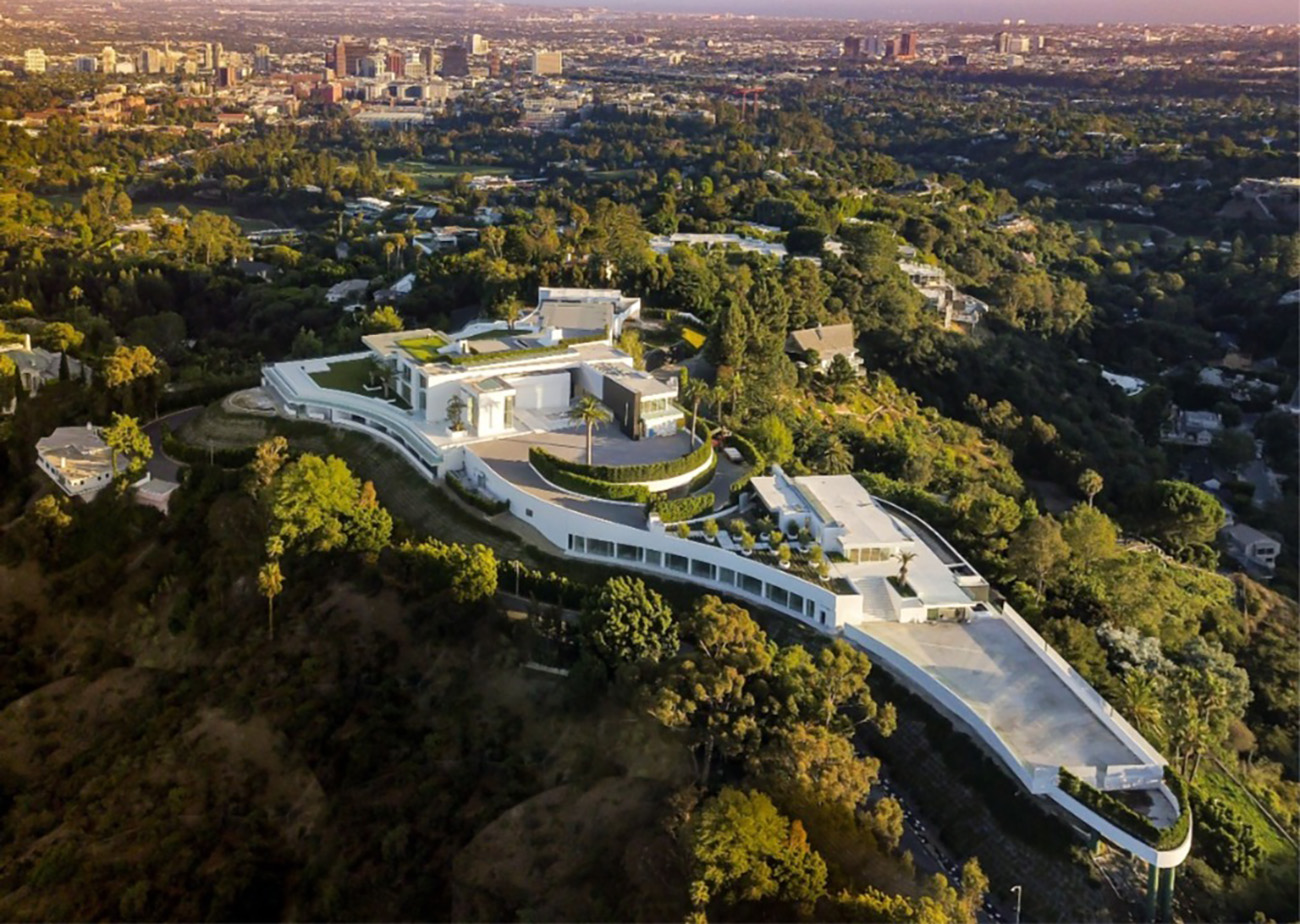 Μέσα στο μεγαλύτερο και πιο ακριβό σπίτι στην Αμερική – Κοστίζει 500 εκατ. δολάρια