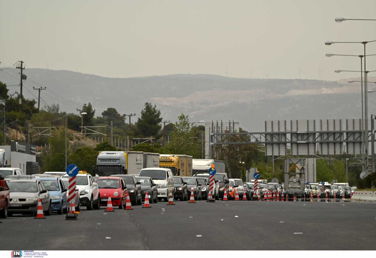 Διόδια: Μαζική έξοδος από την Αθήνα και το Σάββατο – 60.000 οχήματα σε Ελευσίνα και Αφίδνες