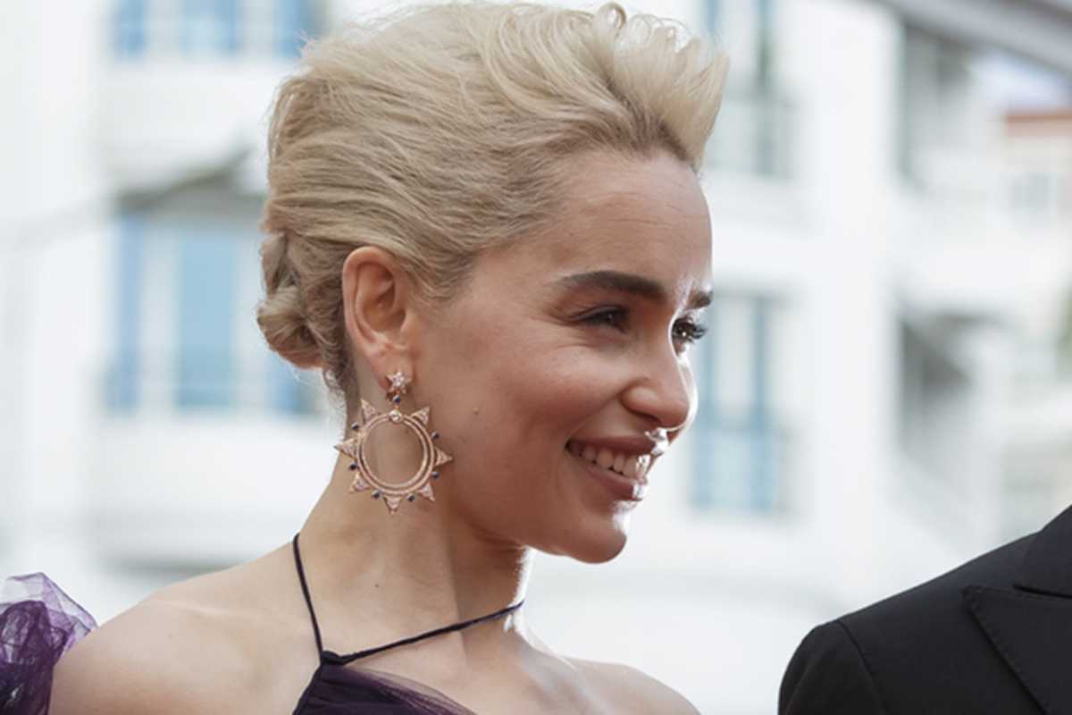 epa06739970 Emilia Clark and Ron Howard arrive for the screening of 'Solo: A Star Wars Story' during the 71st annual Cannes Film Festival, in Cannes, France, 15 May 2018. The movie is presented in the Official Competition of the festival which runs from 08 to 19 May.  EPA