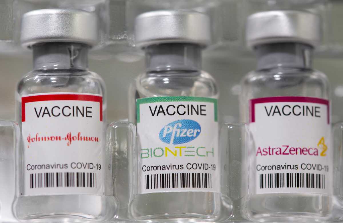 Κομισιόν: Σχέδιο για αύξηση της παραγωγικότητας των εμβολίων χωρίς άρση της πατέντας