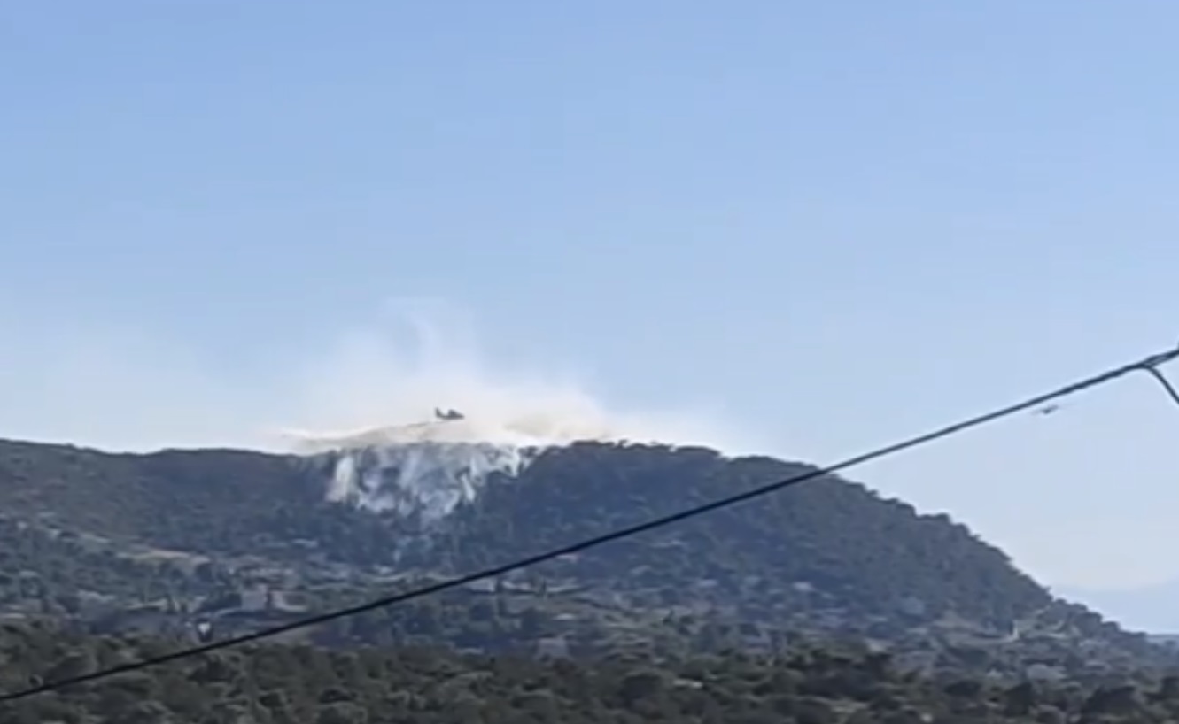 Κορωπί: Καλύτερη η εικόνα της φωτιάς στην Αγία Μαρίνα – Άνοιξε η λεωφόρος Αθηνών – Σουνίου