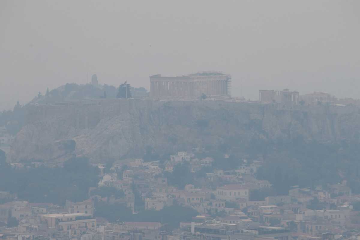 Meteo: Χαμηλή η ποιότητα του αέρα λόγω των πυρκαγιών – Εικόνα από δορυφόρο