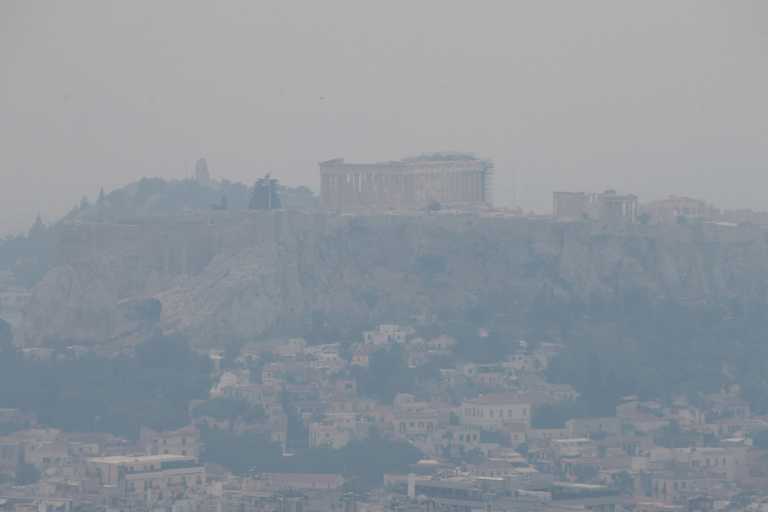 Meteo: Χαμηλή η ποιότητα του αέρα λόγω των πυρκαγιών – Εικόνα από δορυφόρο