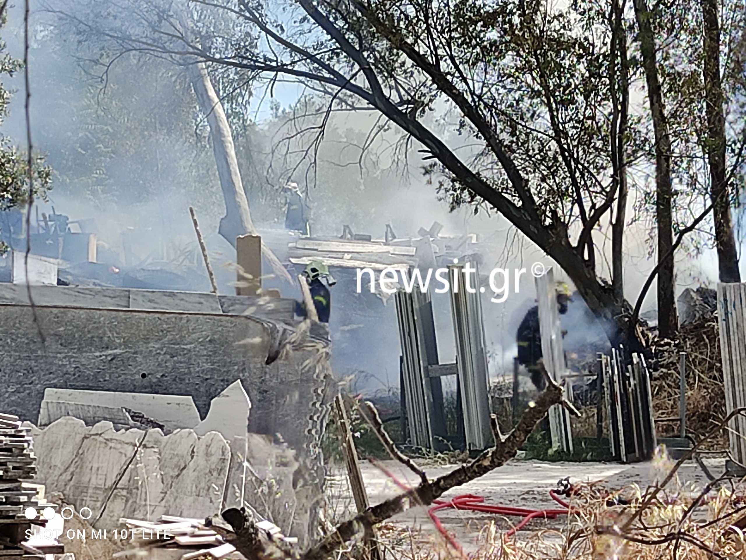 Φωτιά στο Μαρούσι (pics)