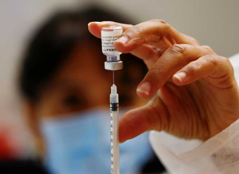 Σαλαμίνα: Ψάχνουν τους ασυνείδητους φαρσέρ που ακύρωναν ραντεβού για εμβολιασμούς πολιτών