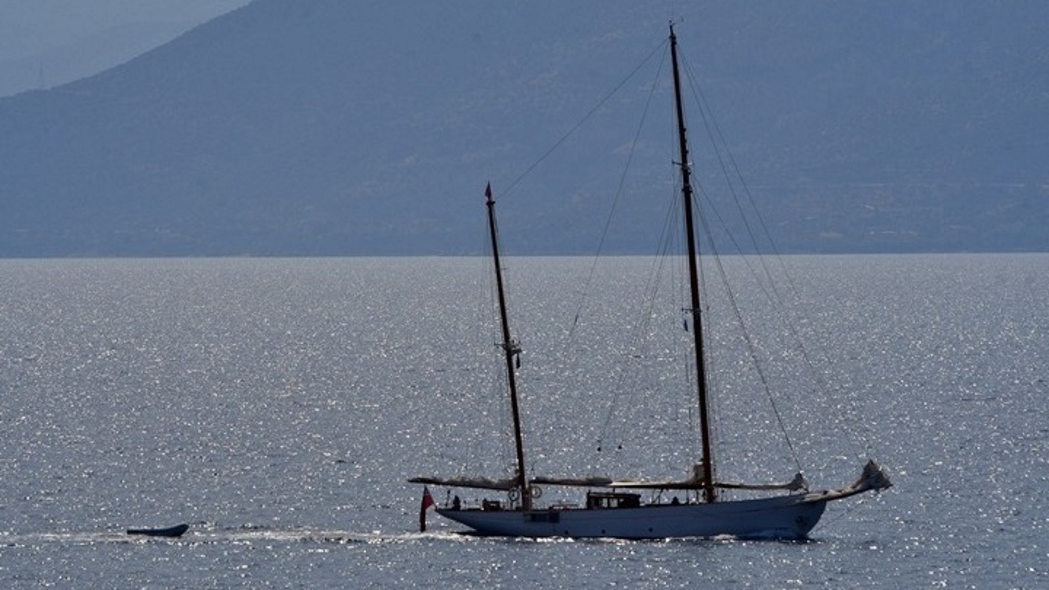 Φωτιά σε ιστιοφόρο ανοιχτά της Λευκάδας