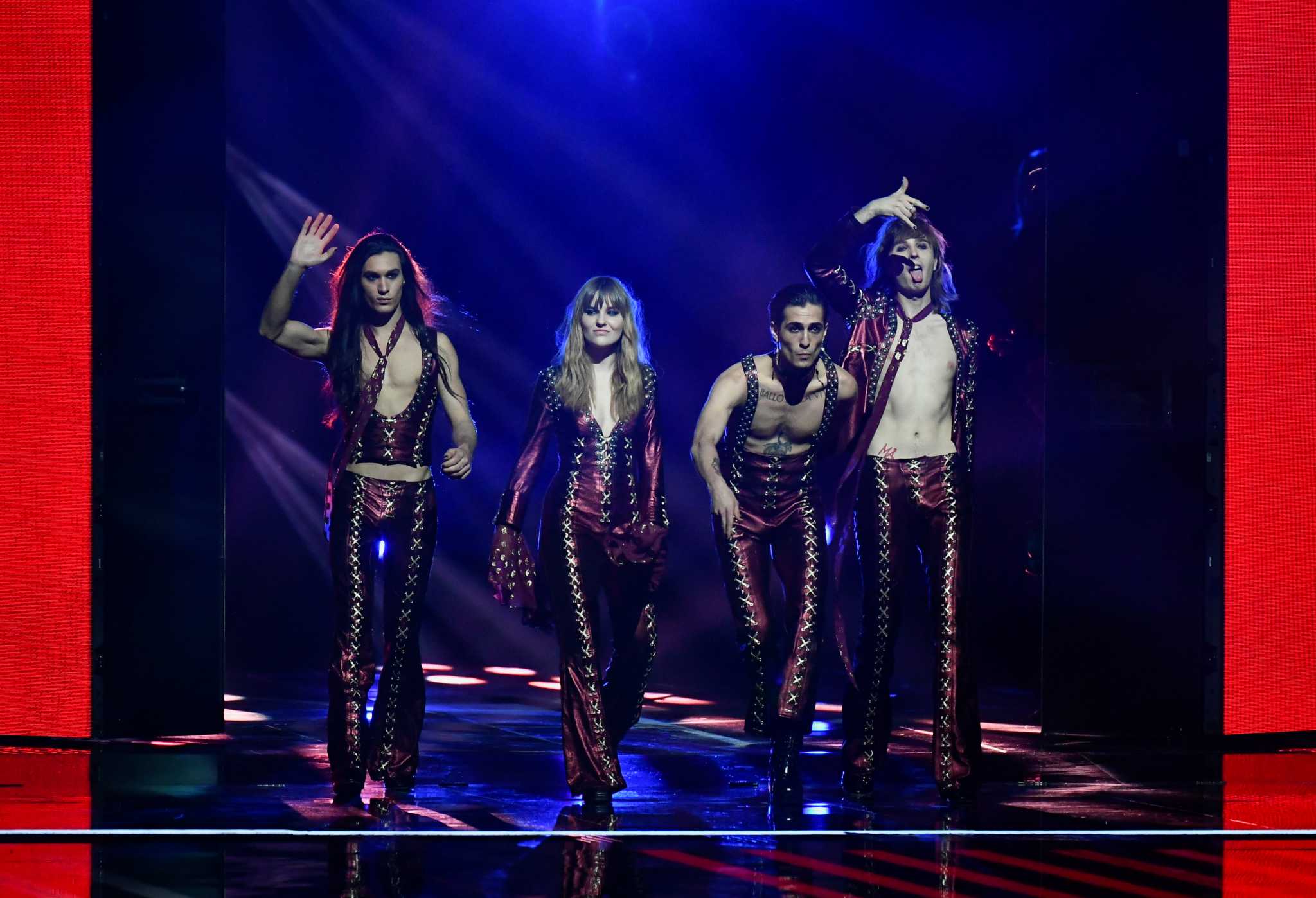 манаскин евровидение 2021. победитель евровидения 2021 maneskin. кончита вурст победитель евровидения 2014. первой место евровидение. Maneskin группа 2021.