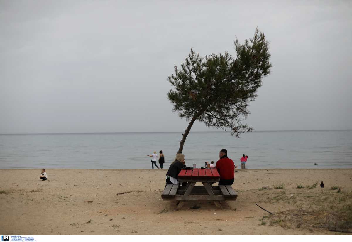 Καιρός αύριο: «Εκρηκτικό κοκτέιλ» με ζέστη, σκόνη και καταιγίδες