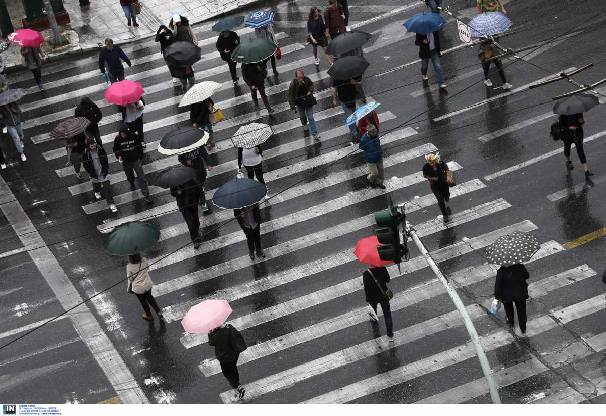 Καιρός σήμερα: Βροχές, καταιγίδες και μικρή πτώση της θερμοκρασίας