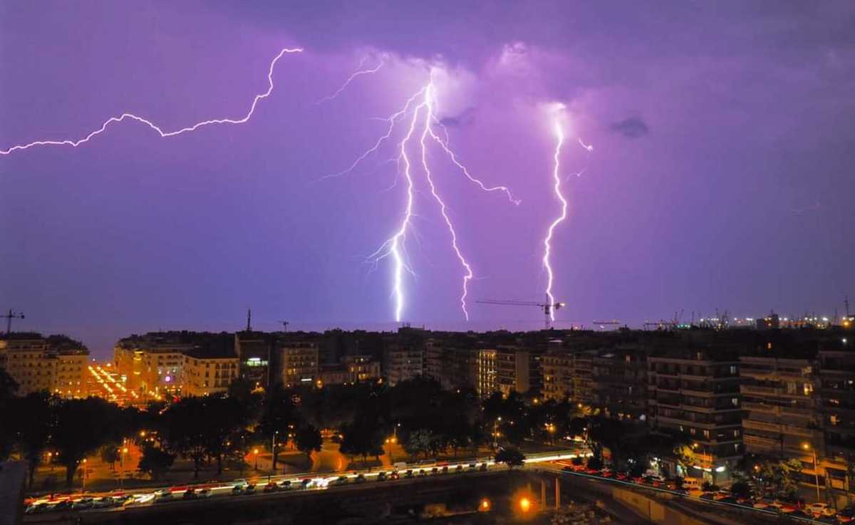 Καιρός – meteo: Καταιγίδες, χαλάζι και λασποβροχές – Πού θα έχουμε ισχυρά φαινόμενα