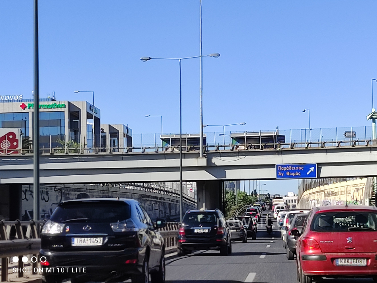 Κίνηση σε όλη την Αθήνα και μποτιλιάρισμα για γερά νεύρα