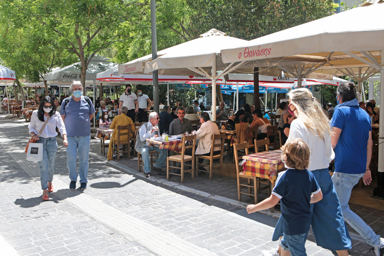 Ποια μέτρα έχουν πέσει στο τραπέζι των ειδικών – Από τι θα εξαρτηθεί η άρση τους