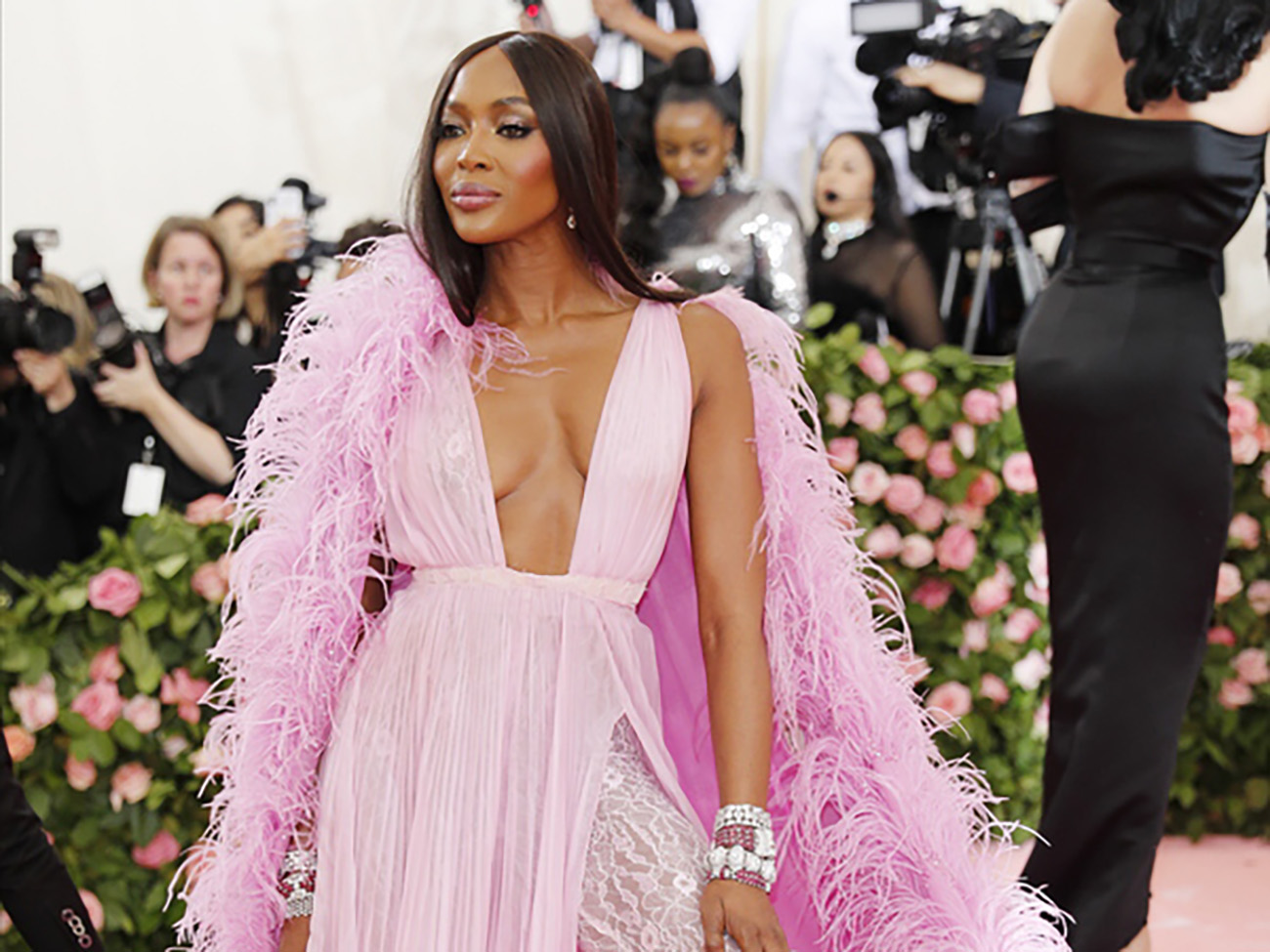 epa07552369 Naomi Campbell arrives on the red carpet for the 2019 Met Gala, the annual benefit for the Metropolitan Museum of Art's Costume Institute, in New York, New York, USA, 06 May 2019. The event coincides with the Met Costume Institute's new spring 2019 exhibition, 'Camp: Notes on Fashion', which runs from 09 May until 08 September 2019.  EPA