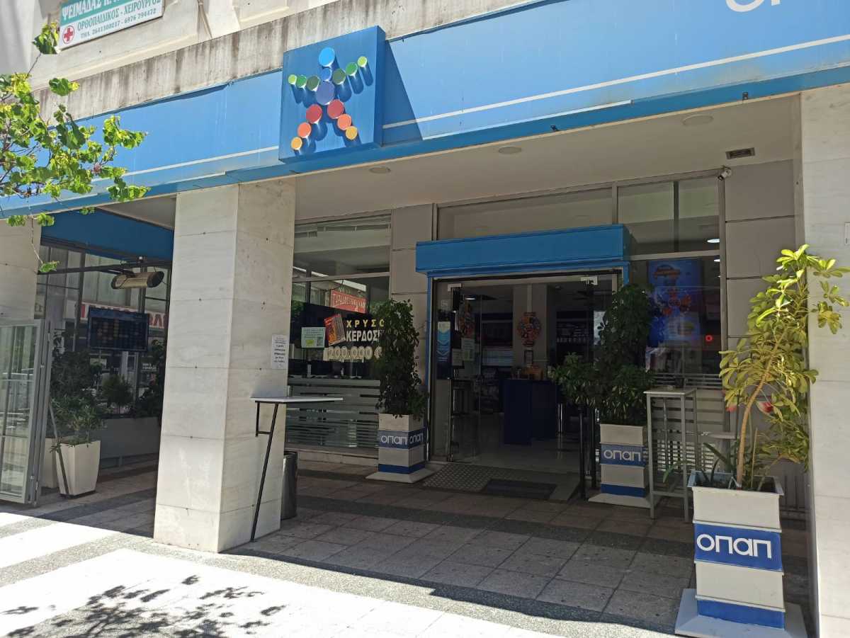 2,3 εκατ. ευρώ απόψε ΤΖΟΚΕΡ – Πώς η τύχη χαμογέλασε ξανά σε δύο πρακτορεία ΟΠΑΠ σε Αγρίνιο και Ρέθυμνο