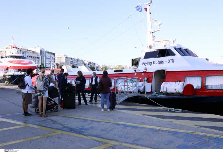 Υφυπουργός Ναυτιλίας: Το 50% των ταξιδιωτών εμβολιασμένοι – Υπάρχουν καμπίνες καραντίνας