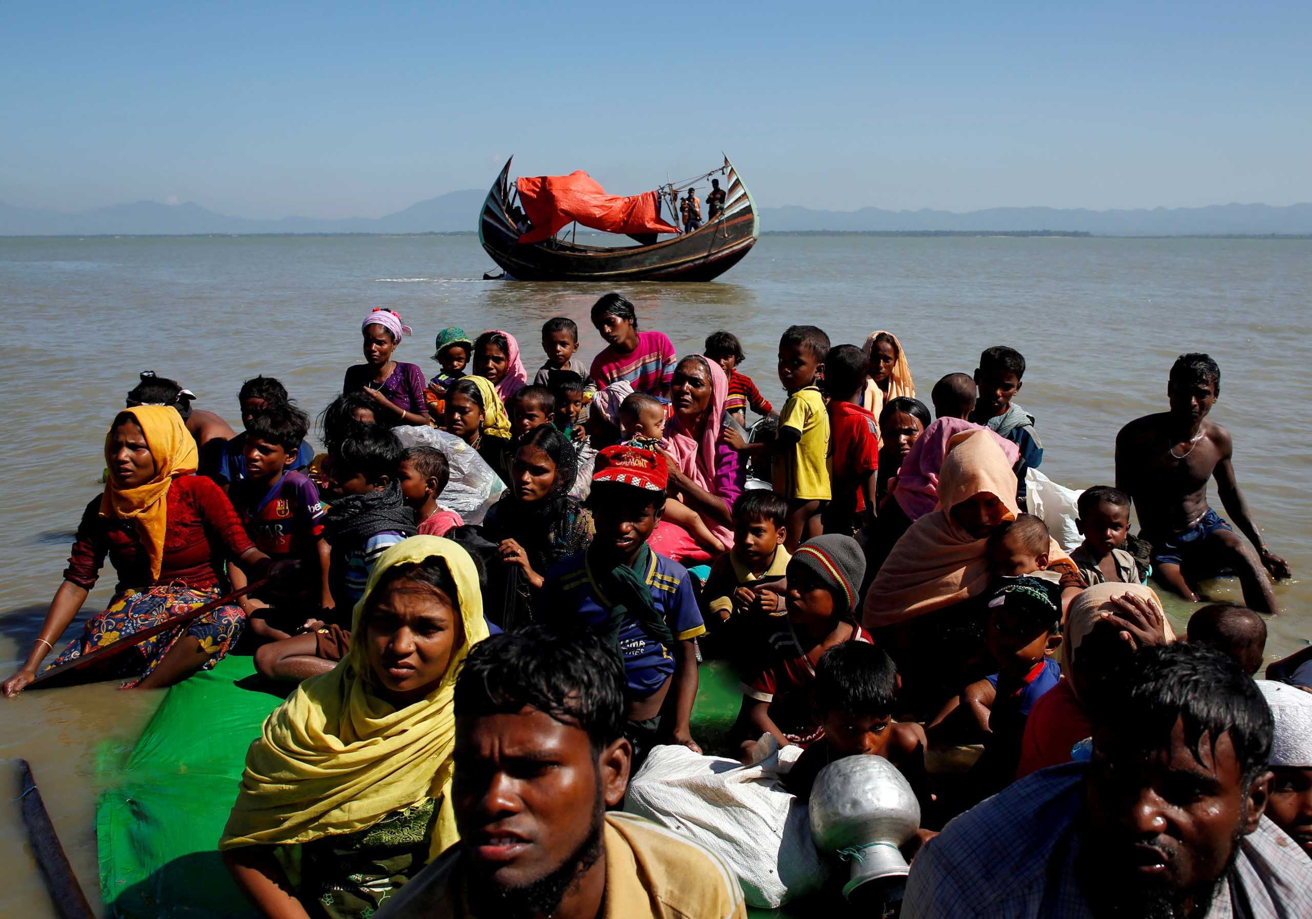 Μιανμάρ: Τα πτώματα 14 ανθρώπων, μελών της μειονότητας Ροχίνγκια βρέθηκαν σε παραλία