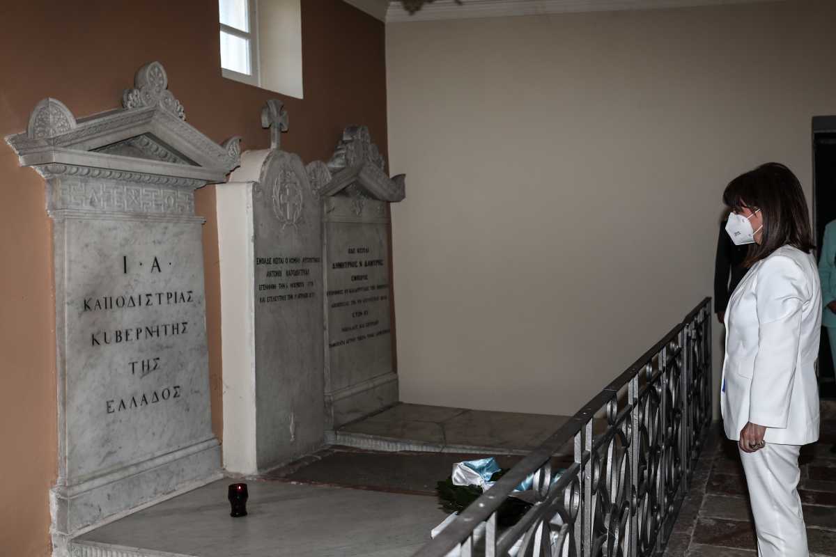 Κέρκυρα: Στεφάνι στον τάφο του Ιωάννη Καποδίστρια κατέθεσε η Κατερίνα Σακελλαροπούλου