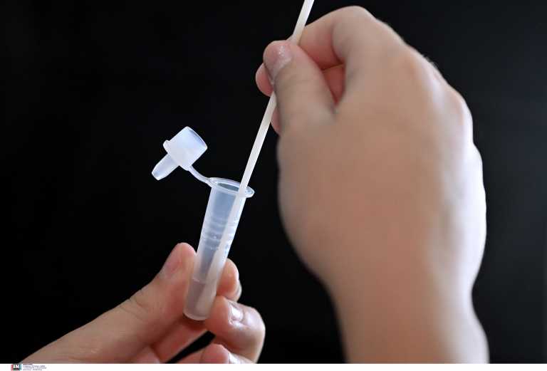 Στην Ελλάδα τα πρώτα διπλά self test για κορονοϊό και γρίπη