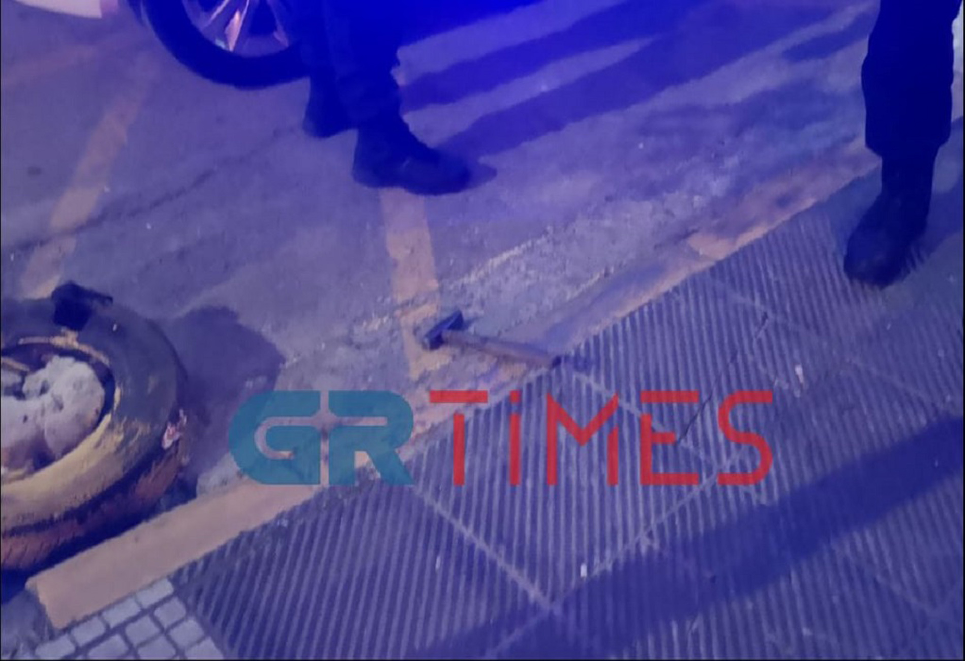 Θεσσαλονίκη: Επίθεση σε οδηγό με σφυρί (pics, video)