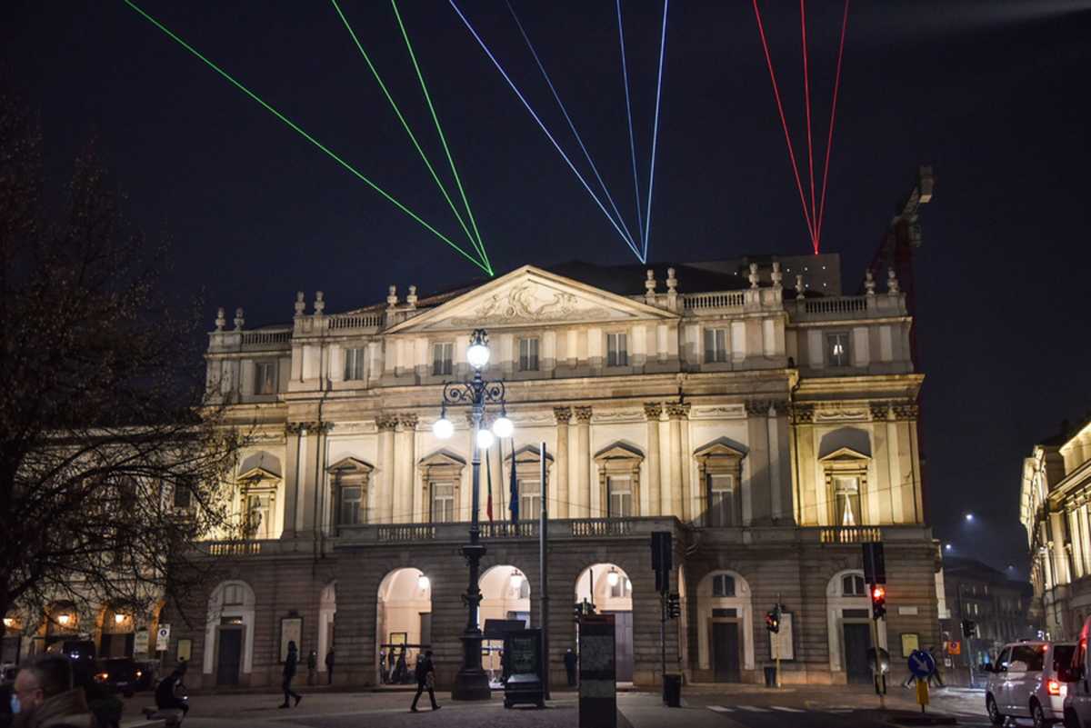 Ιταλία: Ανοίγει και πάλι σήμερα η «Σκάλα του Μιλάνου» με 500 τυχερούς θεατές