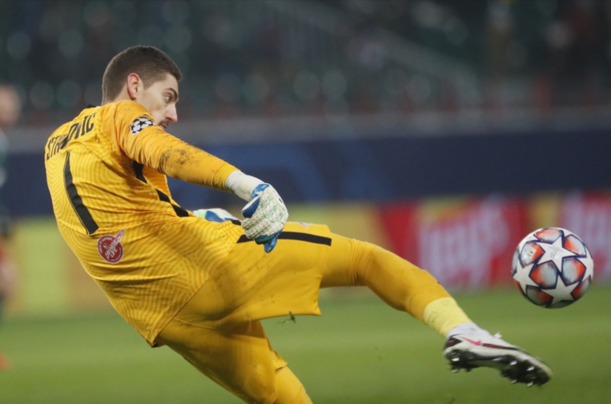 epa08855528 Salzburg's goalkeeper Cican Stankovic in action during the UEFA Champions League group A soccer match between Lokomotiv Moscow and FC Salzburg in Moscow, Russia, 01 December 2020.  EPA