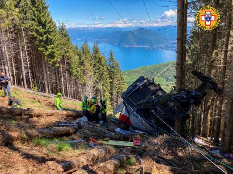 Τραγωδία στην Ιταλία: Εννέα νεκροί από πτώση καμπίνας τελεφερίκ - Βρίσκονταν στα 1.491 μέτρα