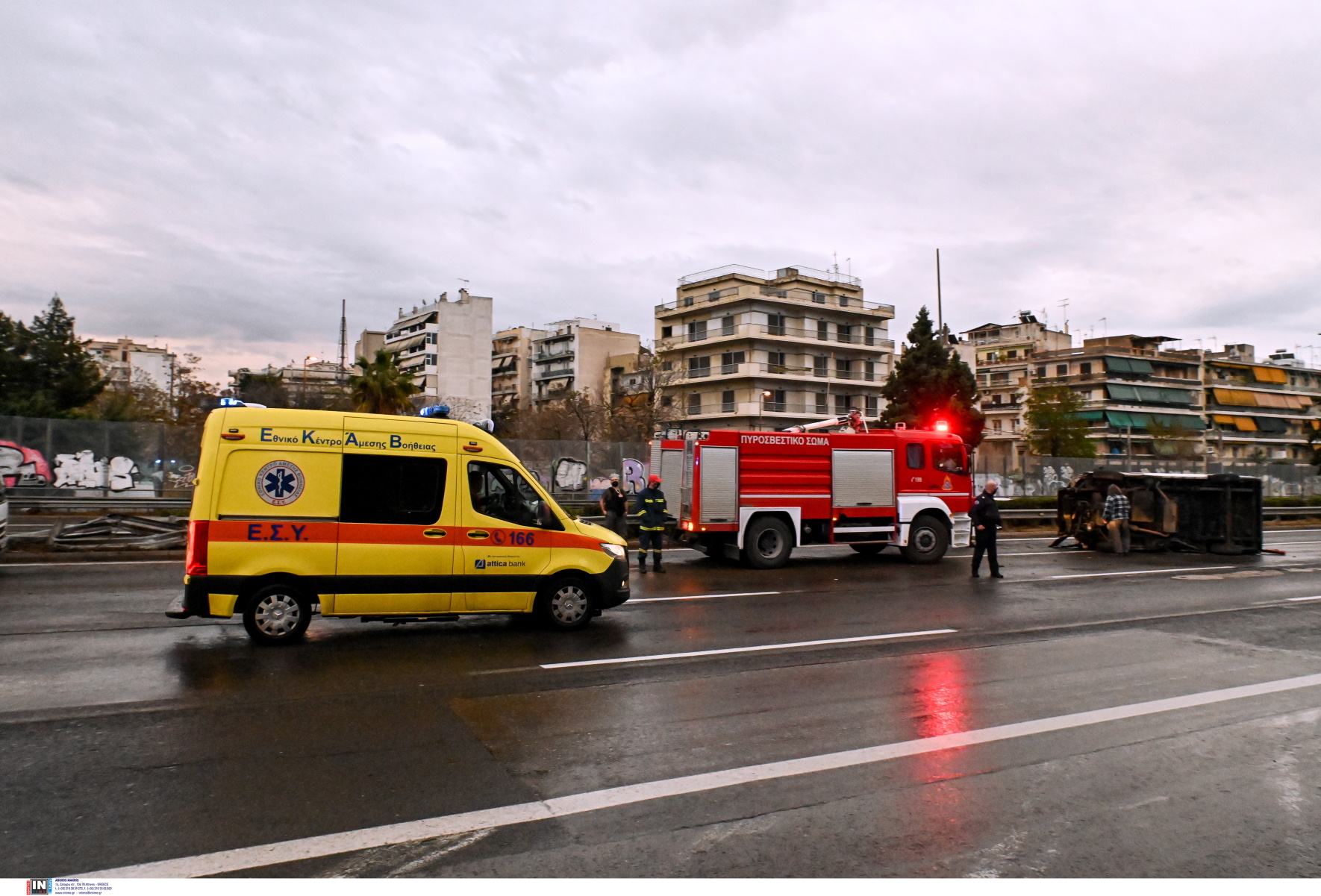 Λάρισα: Σύγκρουση αυτοκινήτου με φορτηγό – Σοβαρά τραυματισμένος  ένας 29χρονος