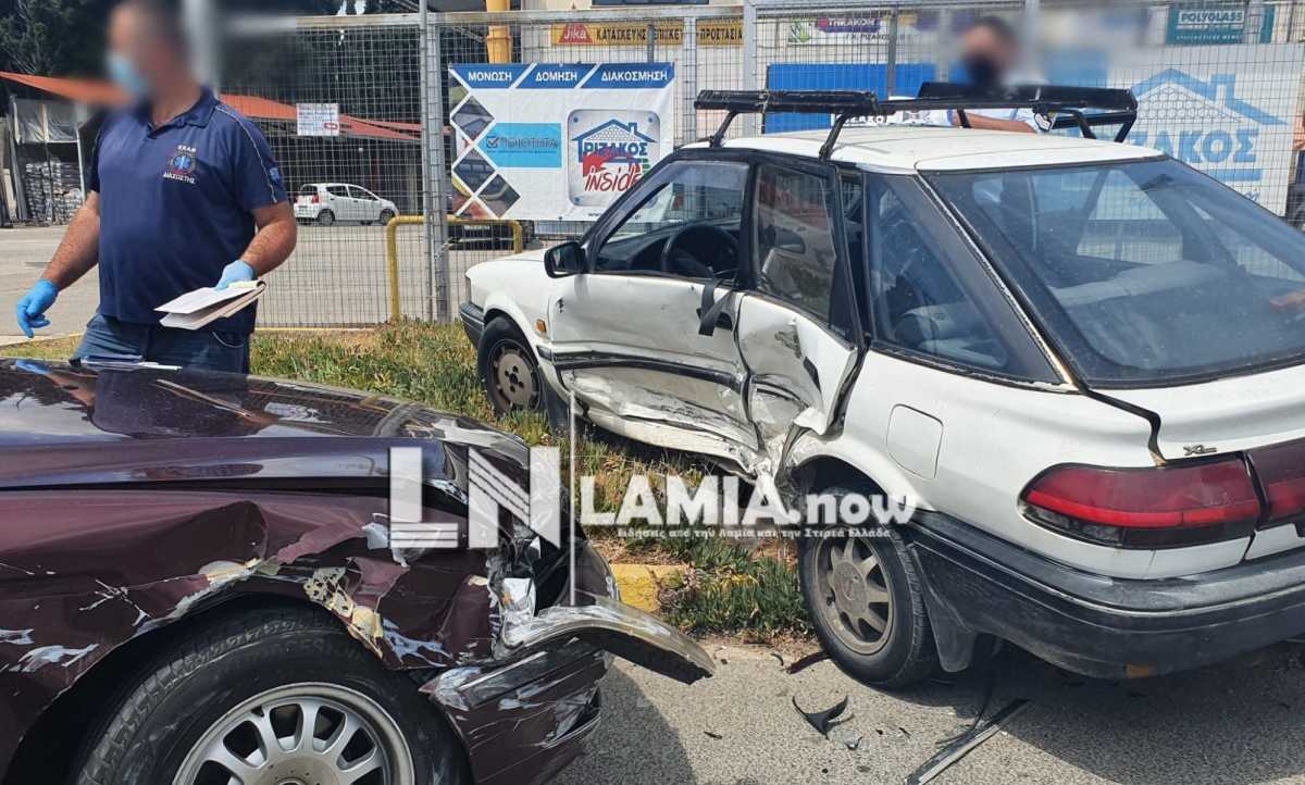 Λαμία: Τράκαραν δύο  παππούδες οδηγοί – Σοβαρά τραυματίας ο ένας (pics)