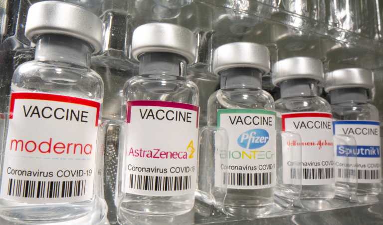 Τσιόδρας για εμβόλια Pfizer, Moderna, Astrazeneca και Johnson & Johnson: Αυτή είναι αποτελεσματικότητά τους