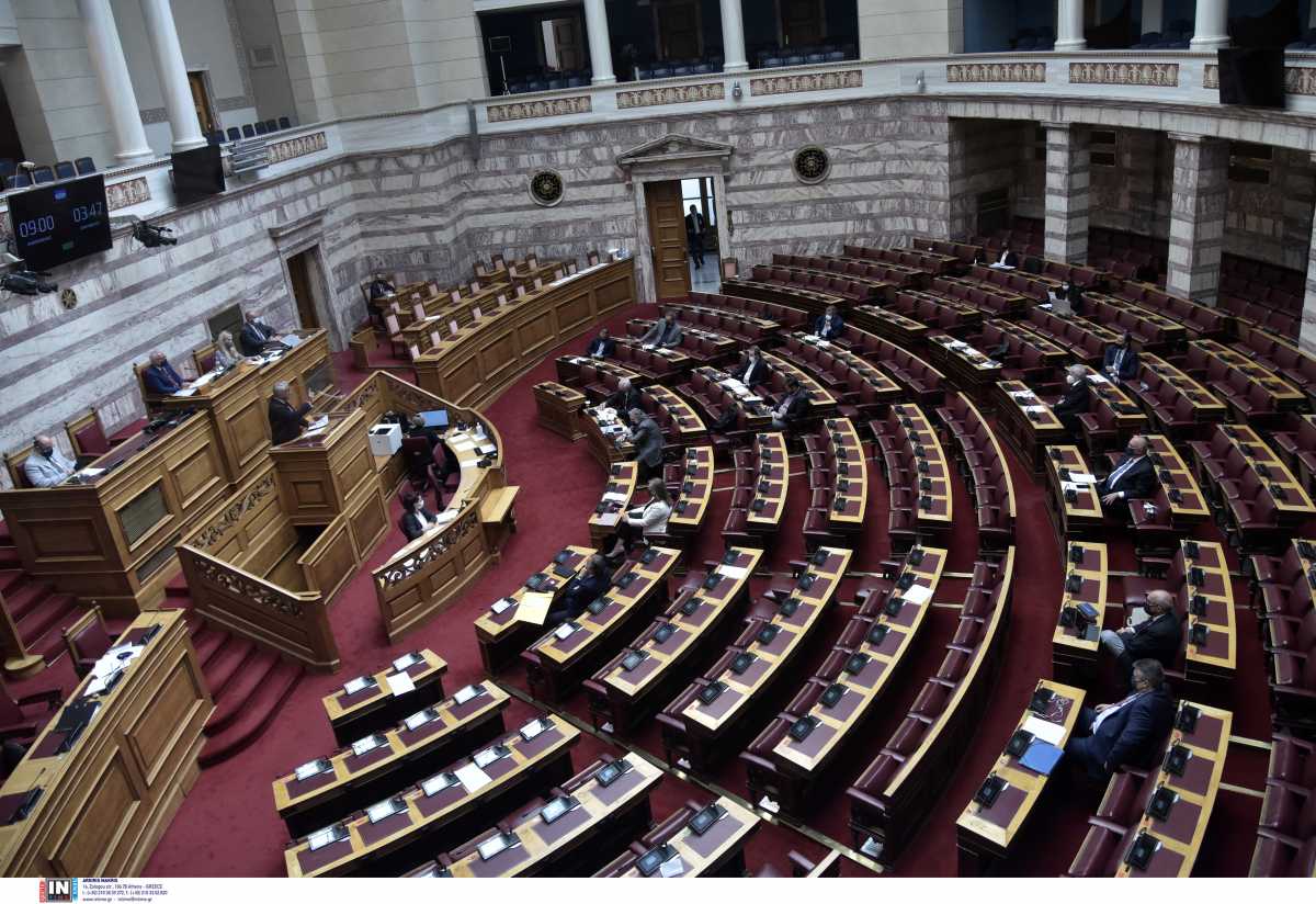 ΣΥΡΙΖΑ: Κατέθεσε πρόταση νόμου για τα υπερχρεωμένα κόμματα