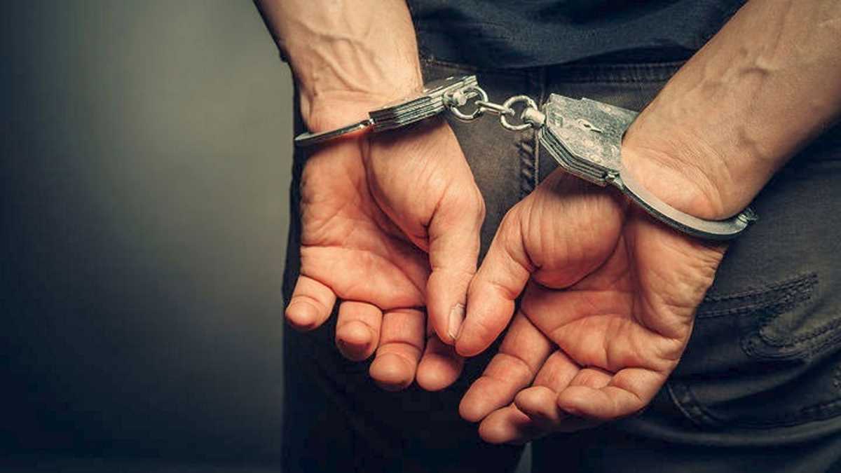 Μέγαρα: Συνελήφθησαν δύο ανήλικοι για ληστείες σε πεζούς