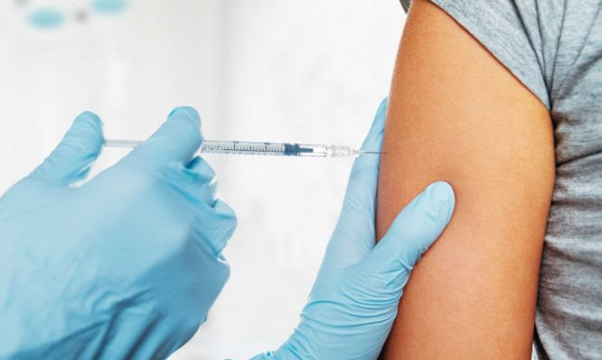 Αττική: Πάνω από 150 ιδιωτικά εμβολιαστικά κέντρα βάζουν τις δυνάμεις τους στη μάχη των εμβολιασμών
