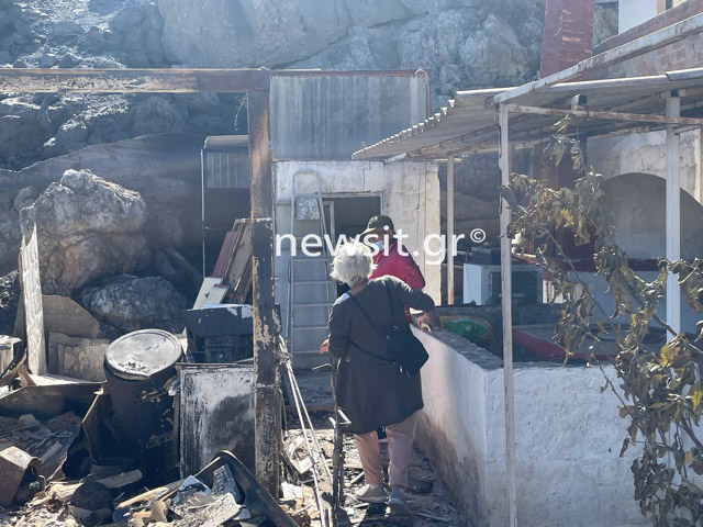 Φωτιά στην Κορινθία: Γύρισαν και βρήκαν το σπίτι που έφτιαξαν πριν από 3 ημέρες στάχτη![photos]