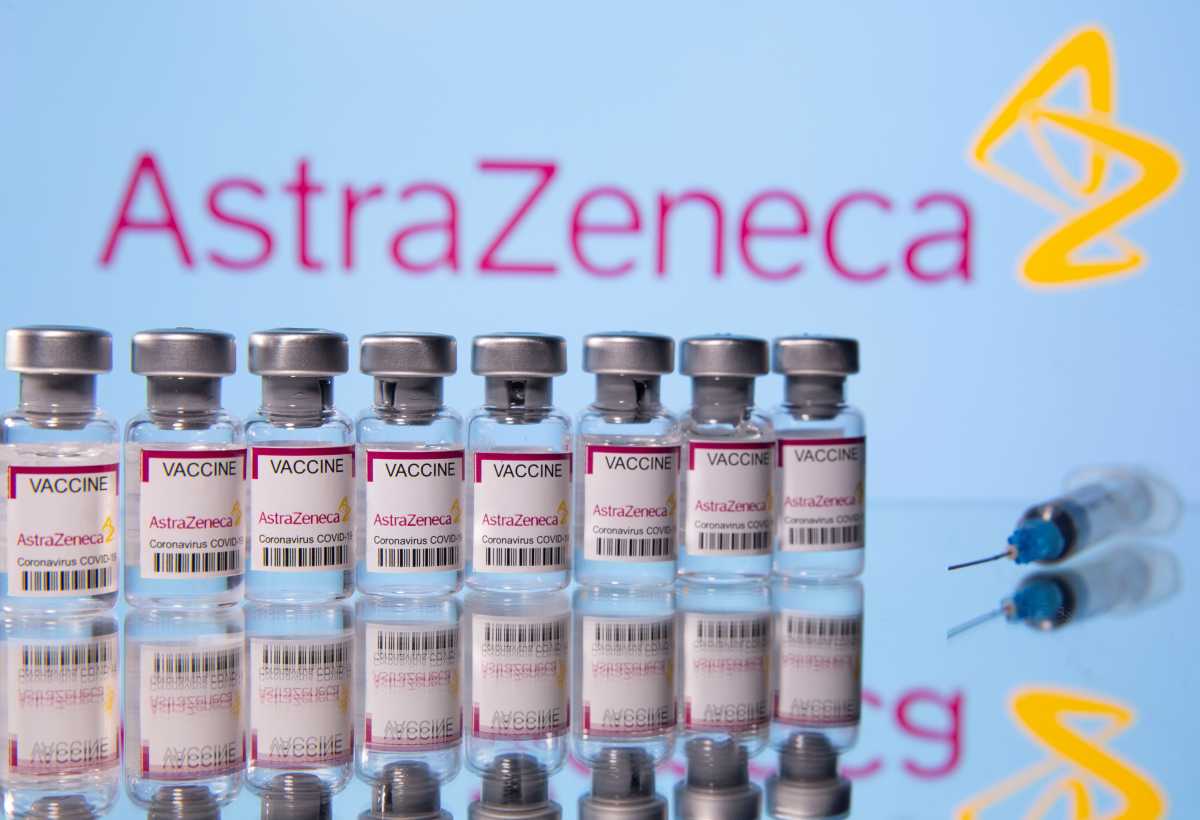 H AstraZeneca εξετάζει την αποχώρησή της από την παραγωγή εμβολίων κατά του κορονοϊού