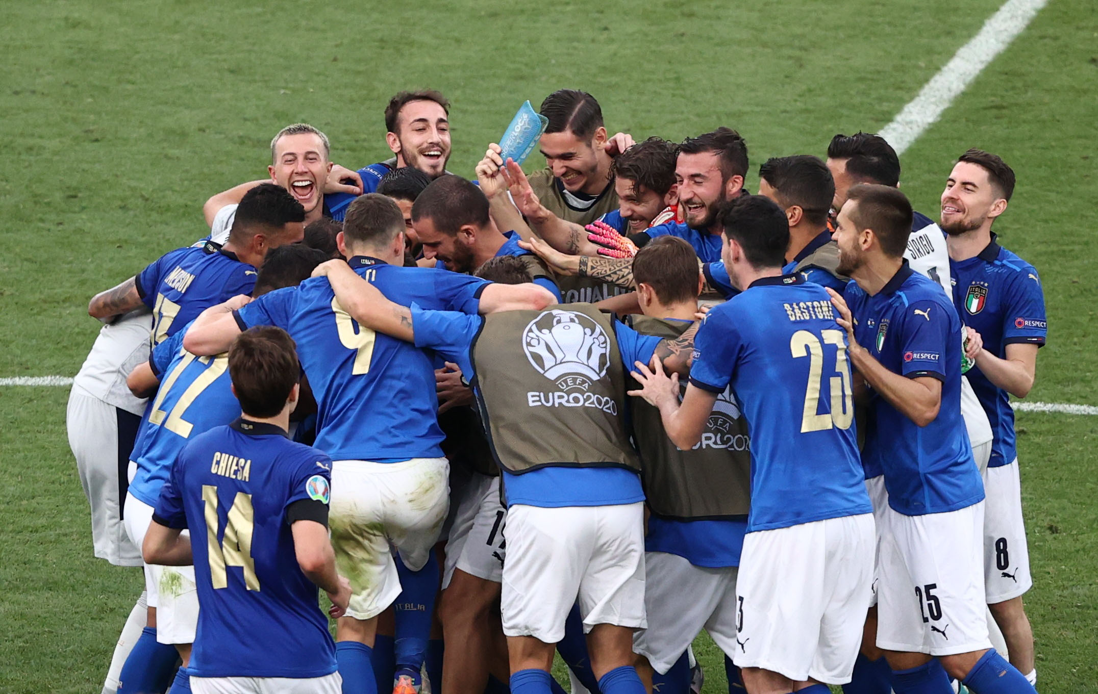Soccer Football - Euro 2020 - Group A - Italy v Wales - Stadio Olimpico, Rome, Italy - June 20, 2021  Italy celebrate after the match Pool via REUTERS