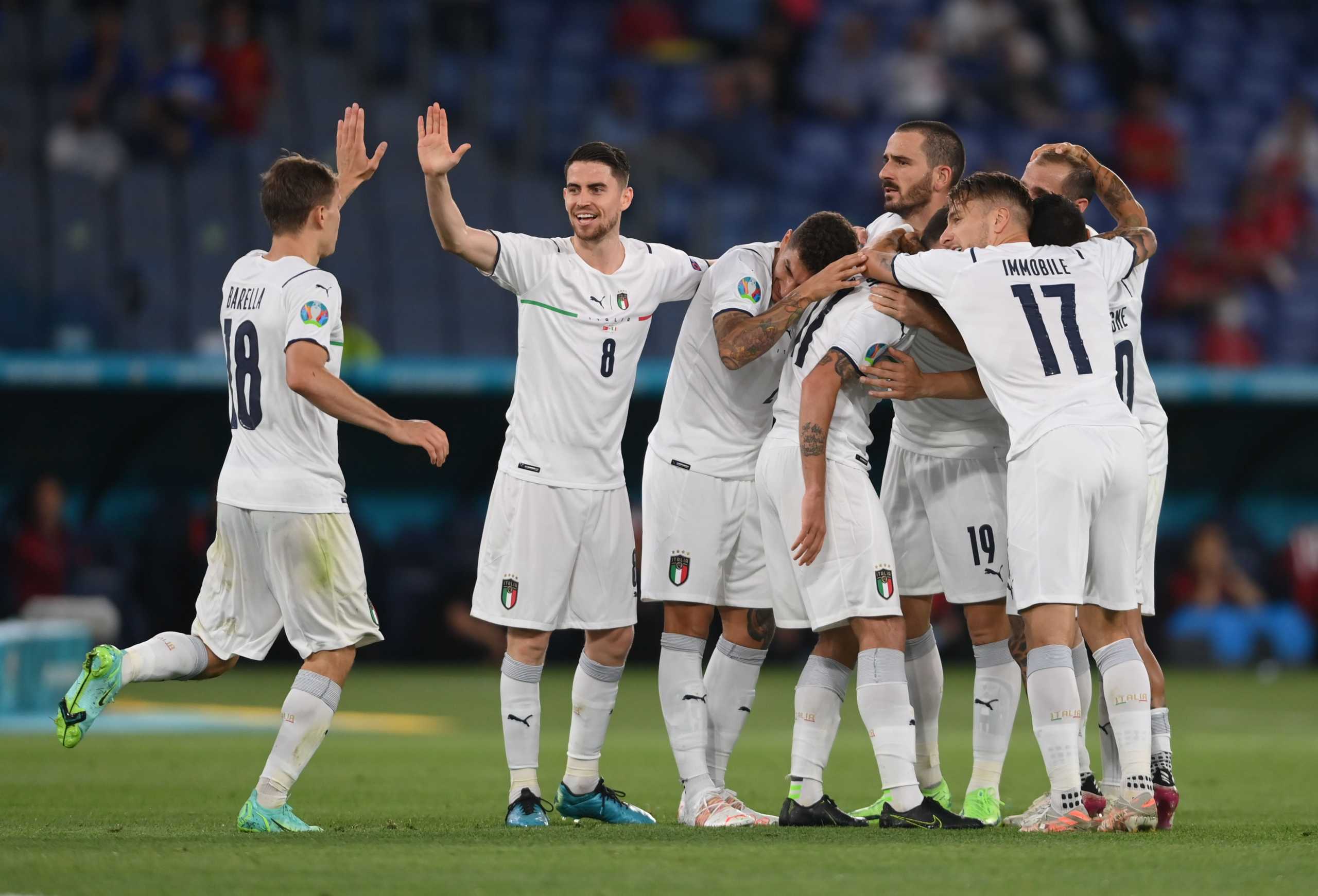 Soccer Football - Euro 2020 - Group A - Turkey v Italy - Stadio Olimpico, Rome, Italy - June 11, 2021 Italy's Nicolo Barella, Jorginho, Leonardo Bonucci, Ciro Immobile and teammates celebrate after Turkey's Merih Demiral scores an own goal and the first for Italy Pool via REUTERS