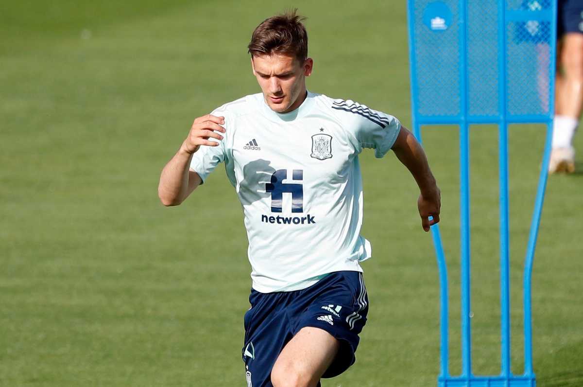 Soccer Football - Euro 2020 - Spain Training - Soccer City, Las Rozas, Spain - May 31, 2021 Spain's Diego Llorente during training REUTERS