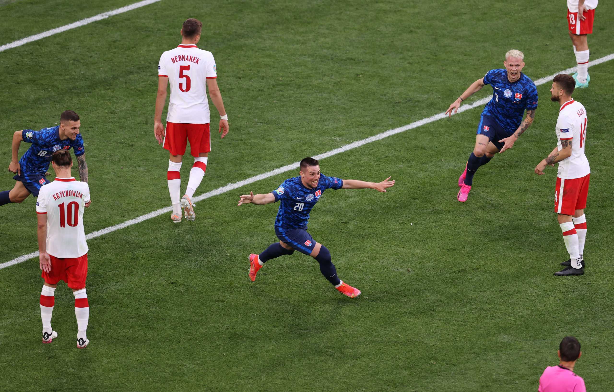 Soccer Football - Euro 2020 - Group E - Poland v Slovakia - Saint Petersburg Stadium, Saint Petersburg, Russia- June 14, 2021 Slovakia's Robert Mak celebrates scoring their first goal Pool via REUTERS